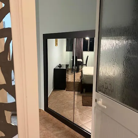 Luxury Near The Sea In The City Center Apartment *
