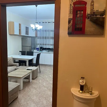 Luxury Near The Sea In The City Center Apartmán Durrës
