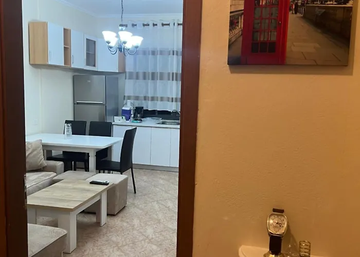 Luxury Near The Sea In The City Center 公寓 Durrës